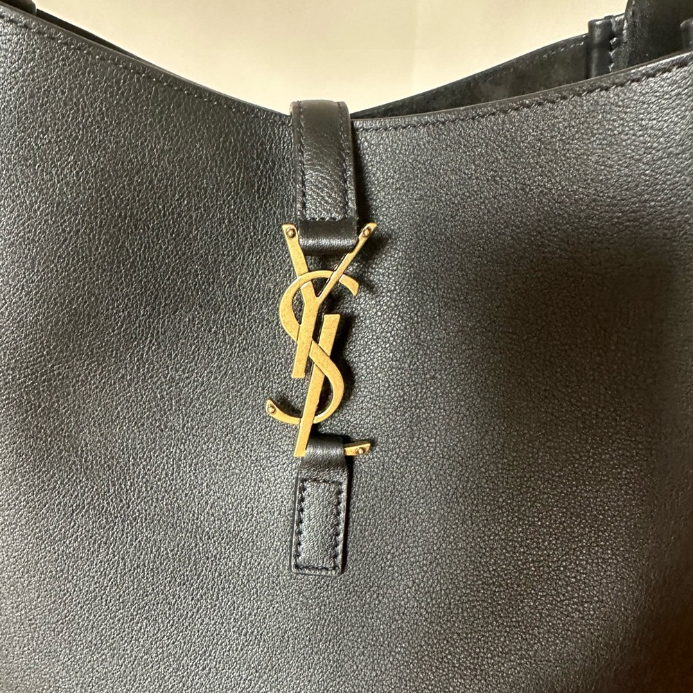Saint Laurent Le 5 a 7 supple black - Picture 14 of 16